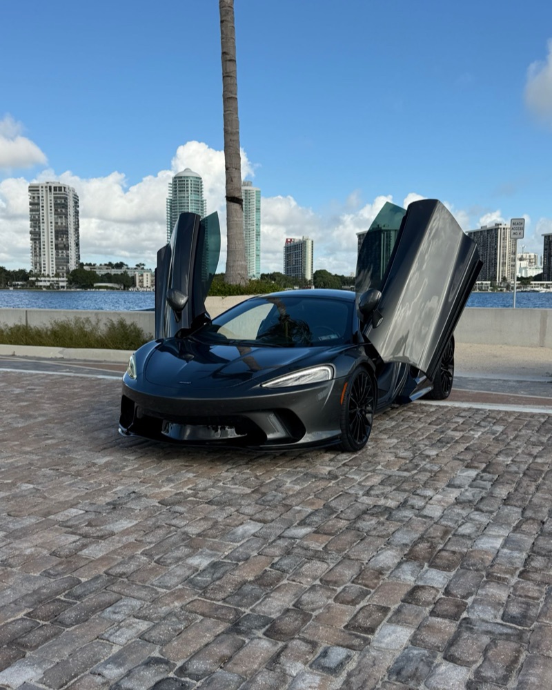 McLaren GT for rent in Miami